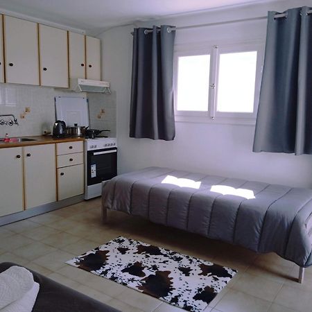 Andros Lighthouse Apartments Mesaria  Luaran gambar
